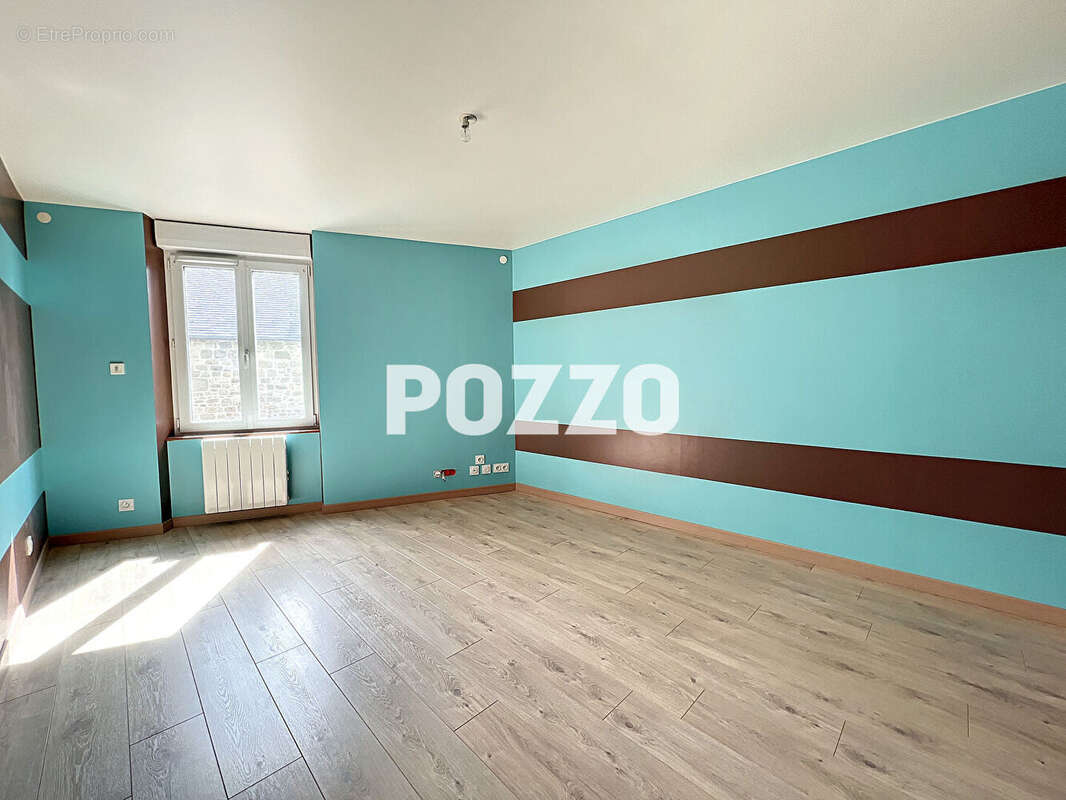 Maison à LA LUCERNE-D&#039;OUTREMER