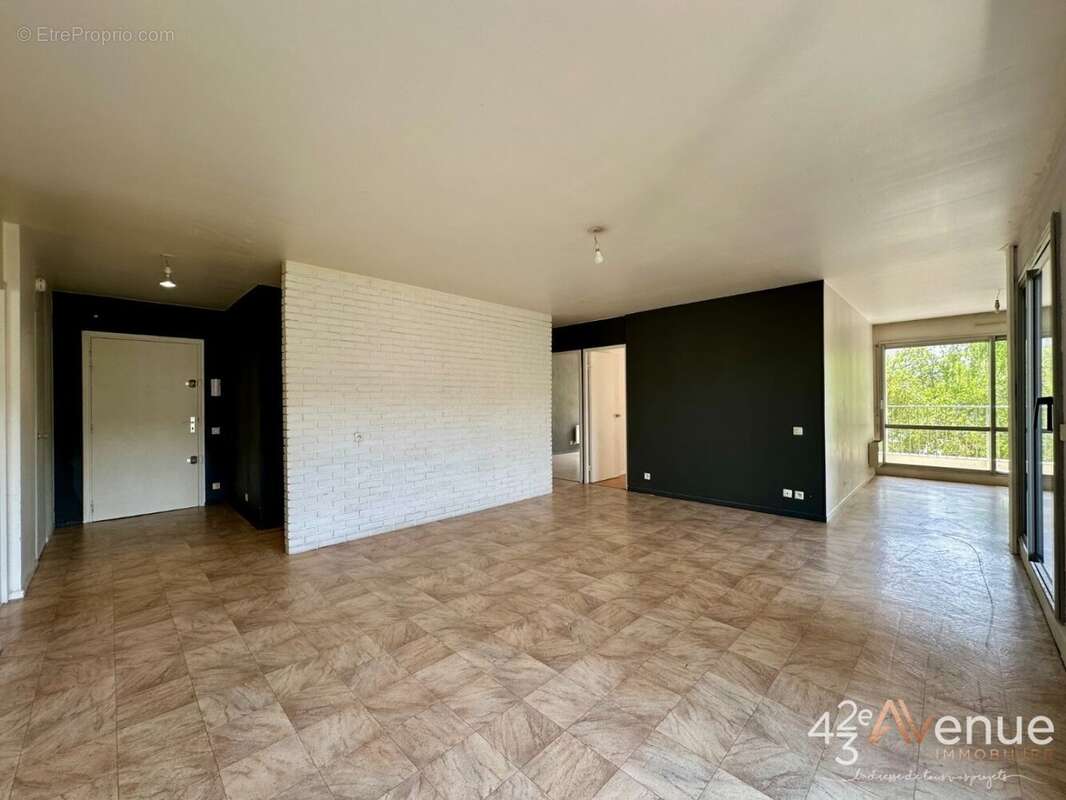 Appartement 103 m² à Saint-Etienne  - photo 6