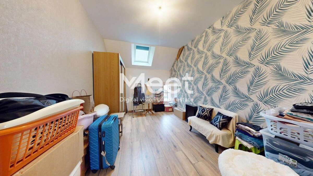 Maison à SAINT-MARTIN-SUR-ARMANCON