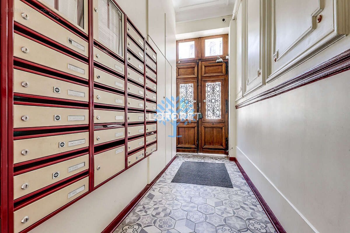 Appartement à PARIS-20E