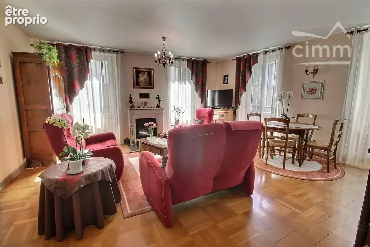 Maison à LA ROCHETTE