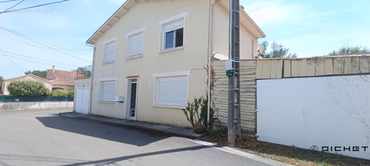 Maison à DIRAC