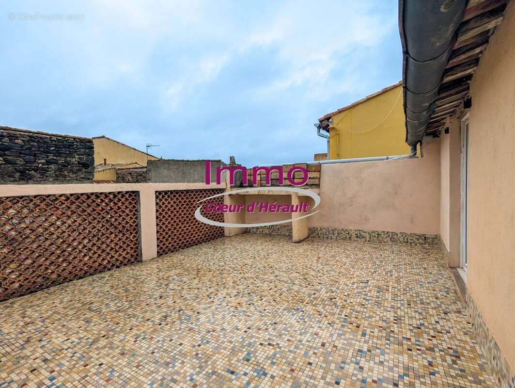 Maison à CEYRAS