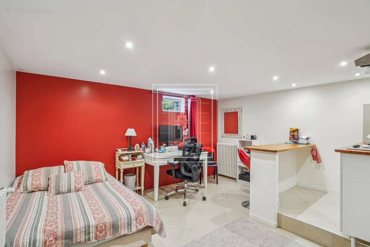 Maison à BOULOGNE-BILLANCOURT