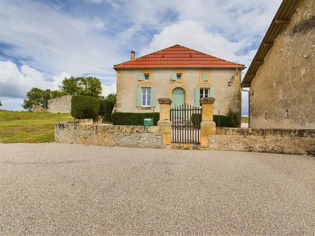 Maison à MONFLANQUIN