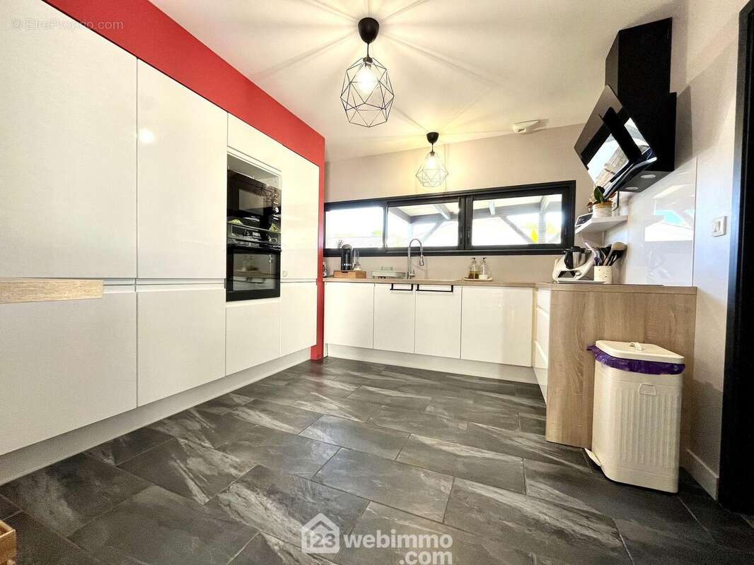 Maison à SAINTE-HELENE