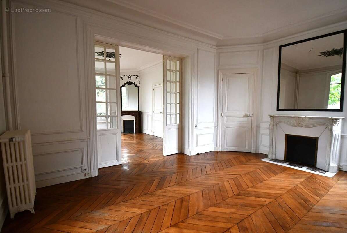 Chatou triangle d'or - 8 mn rer - magnifique maison 6 chambres - au calme - photo 3