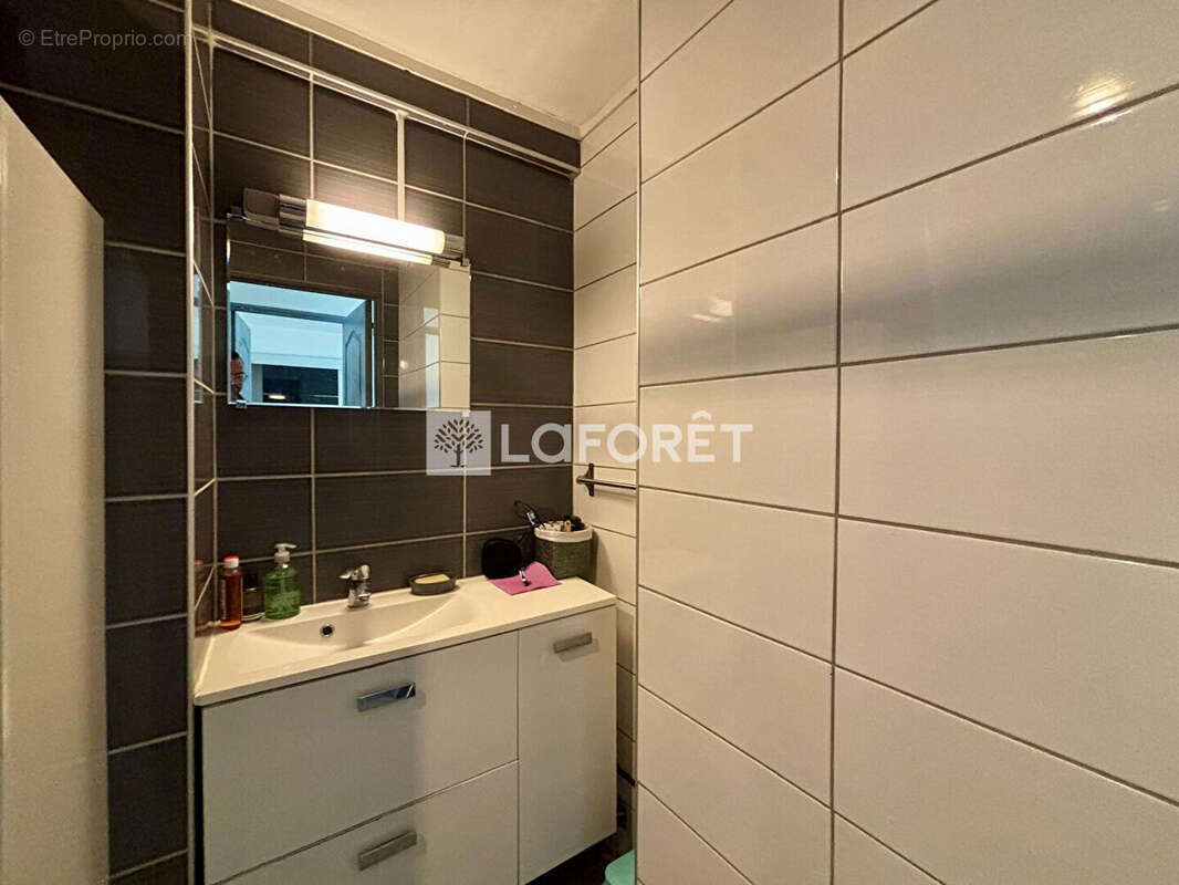 Appartement à MARSEILLE-2E