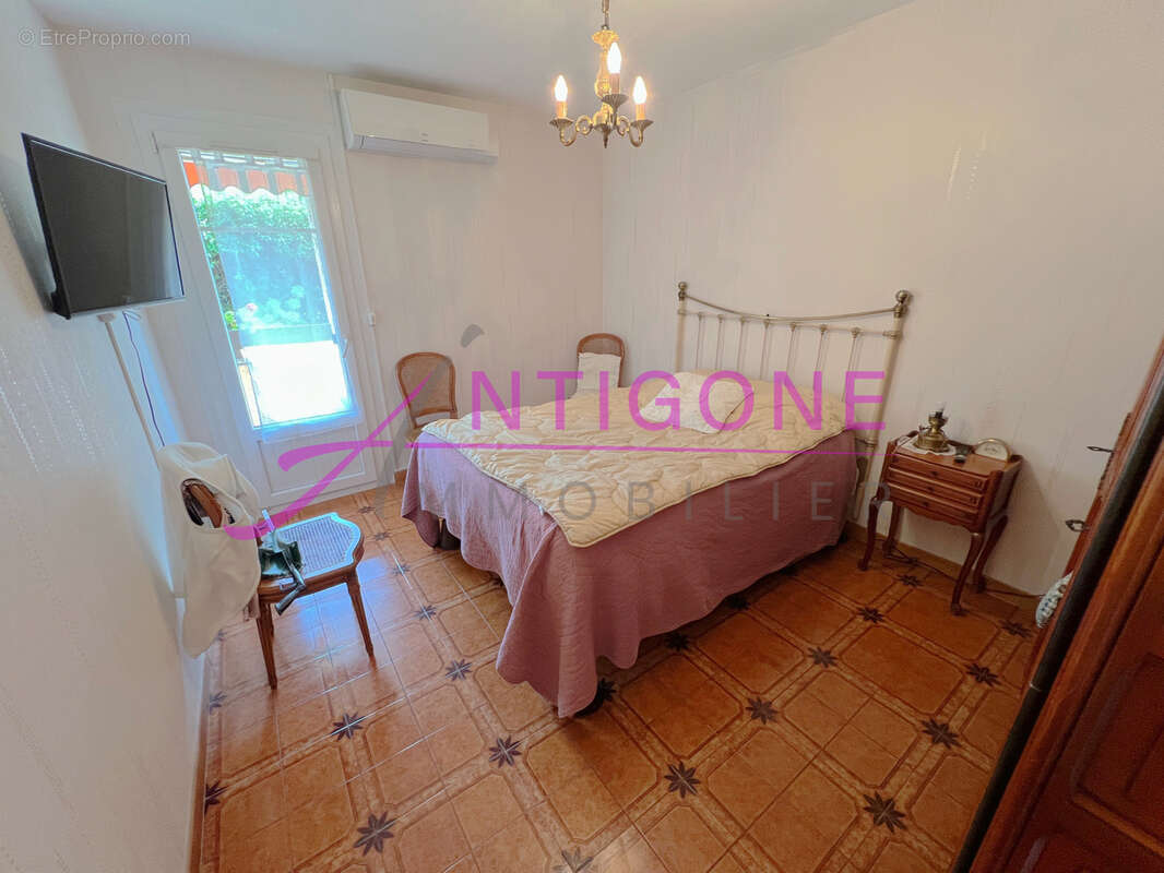 Autre à SANARY-SUR-MER