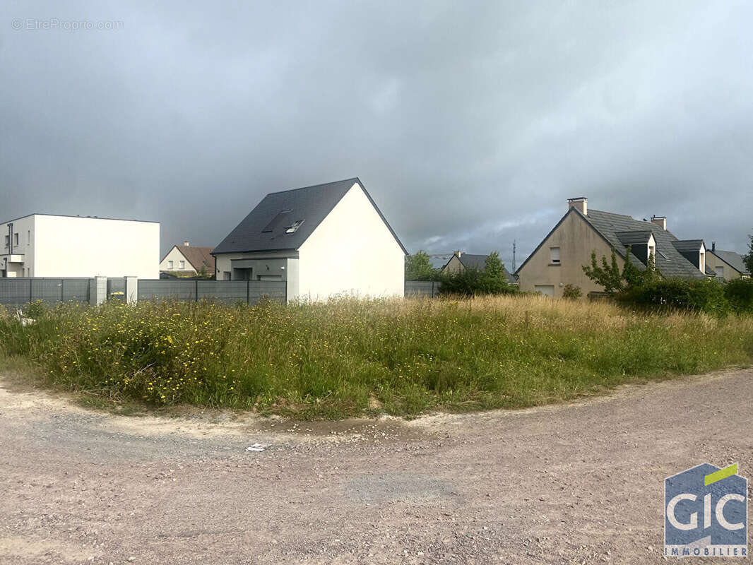 Terrain à BRETTEVILLE-SUR-ODON