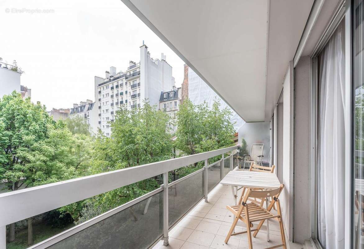 Appartement à PARIS-12E