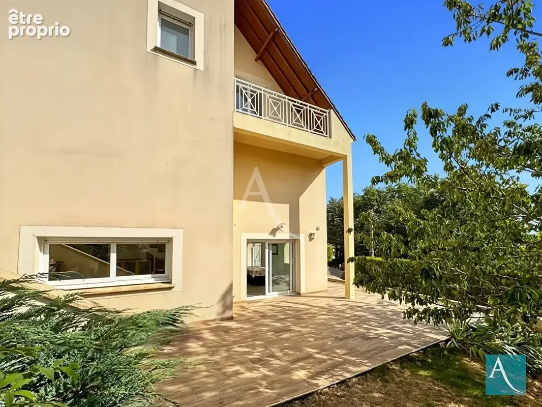 Photo Maison à Mereville au prix de 340 000€