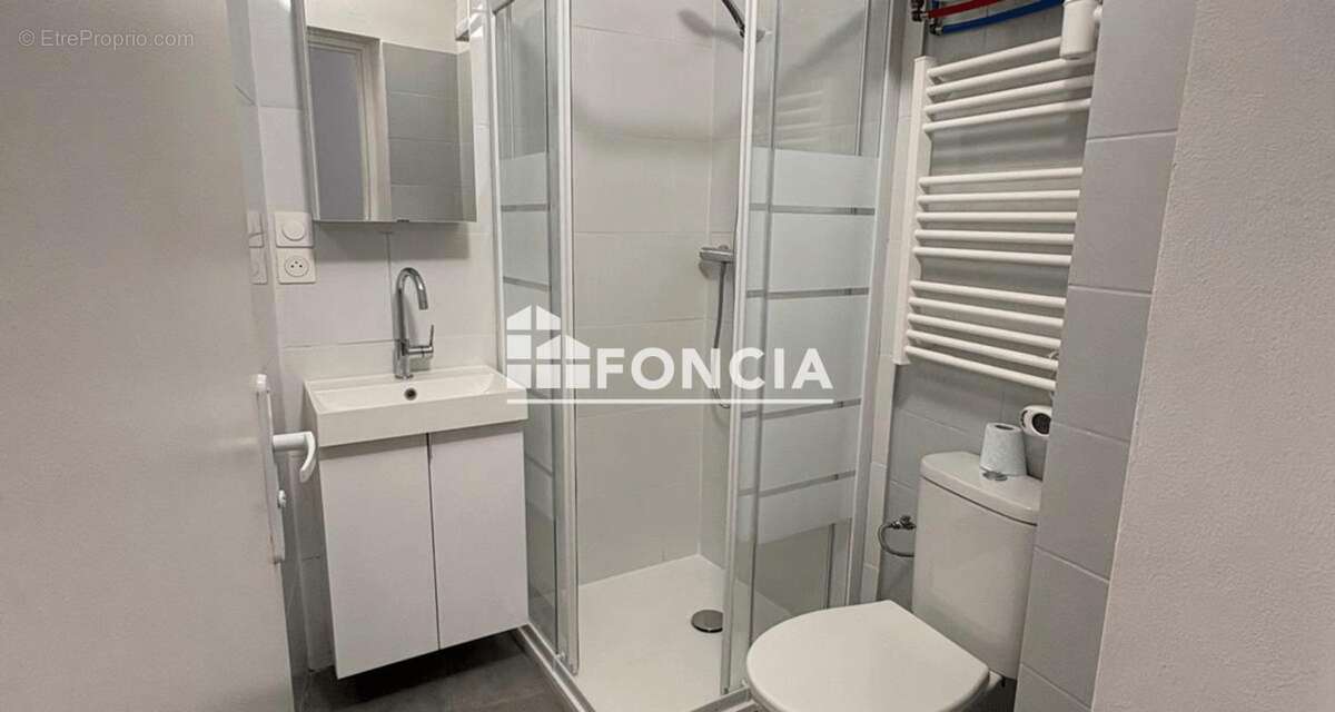 Appartement à SAINT-MAUR-DES-FOSSES