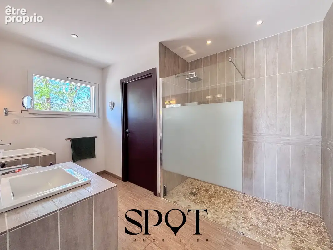 Villa contemporaine de plain pied  Vue Mont Aurélien - photo 18