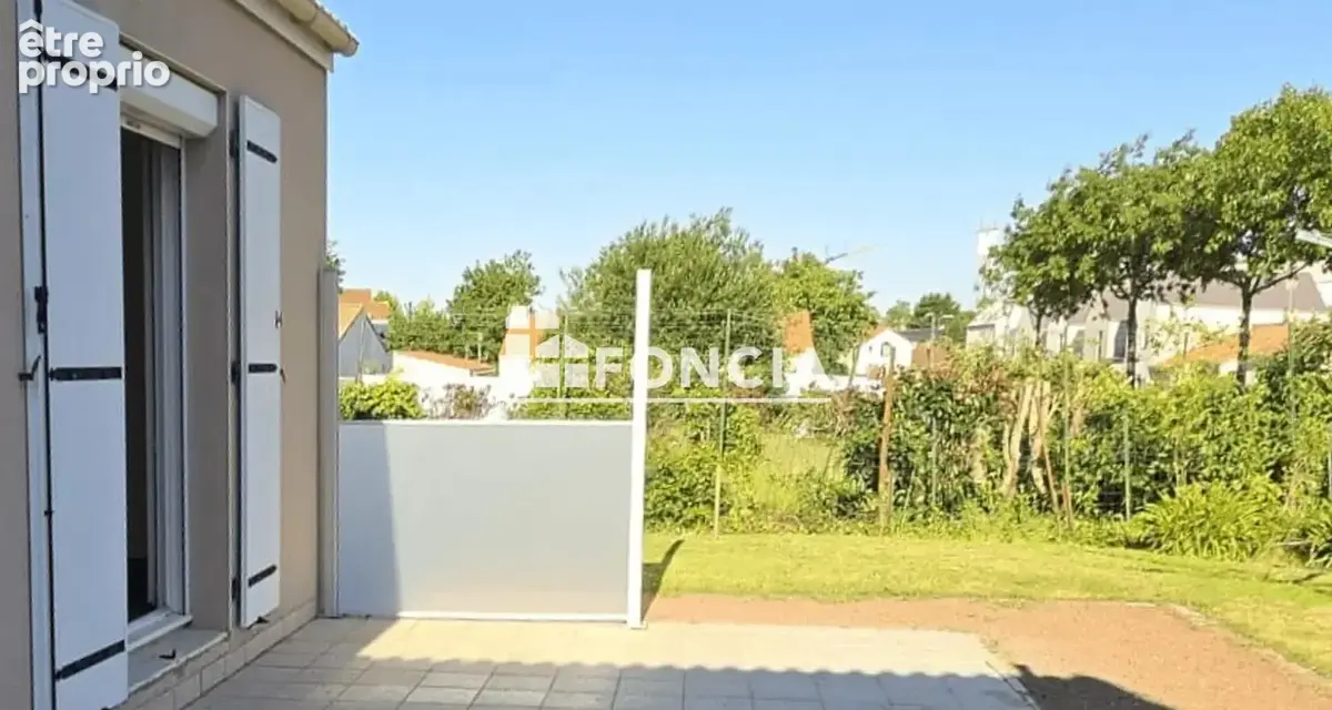 LE PELLERIN / CHÊNE VERT : maison T4 de plain-pied de 102 m2 avec 3 chambres, terrasse, garage et jardin sur parcelle de 525 m2, - photo 8
