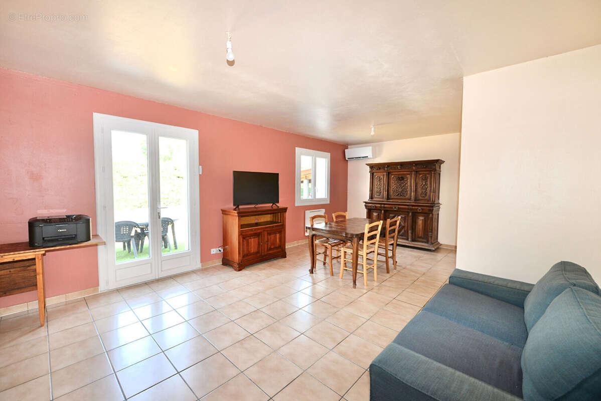 Maison 5 pièces de 132 m² Fonbeauzard rénovée économe en énergie DPE B - photo 2