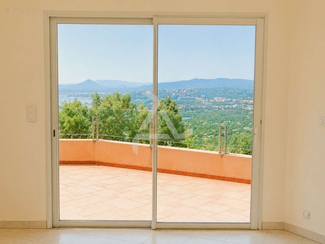 Dans le domaine très exclusif de « marina di fiori » à porto-vecchio villa d’exeption de 354m2 - photo 49