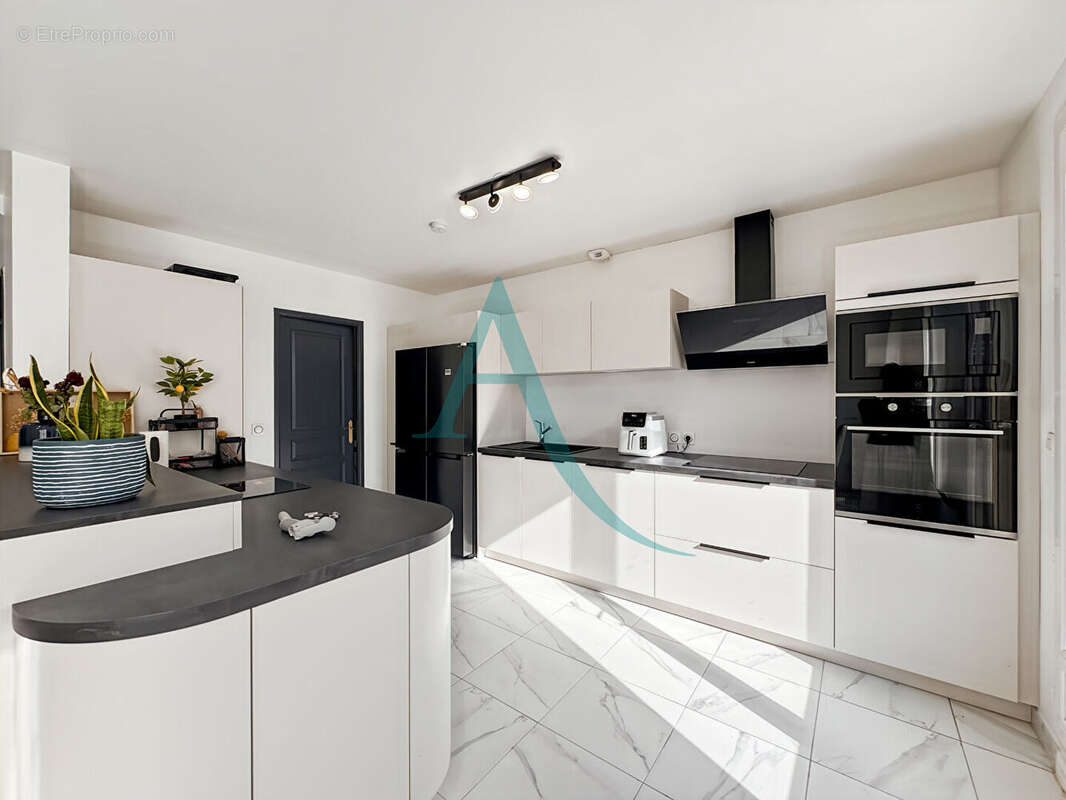 Maison Familiale de plain-pied avec combles aménagés 6 pièces Ormoy - photo 9