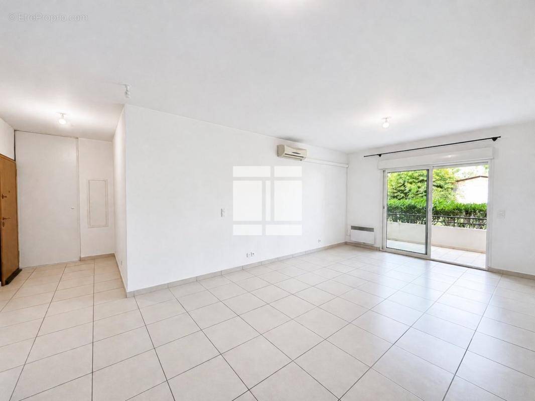 Appartement à SAN-NICOLAO