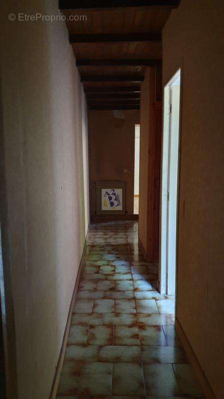 ANGOULEME, Quartier Victor Hugo villa, 3 chambres, garage, parc arboré - photo 17