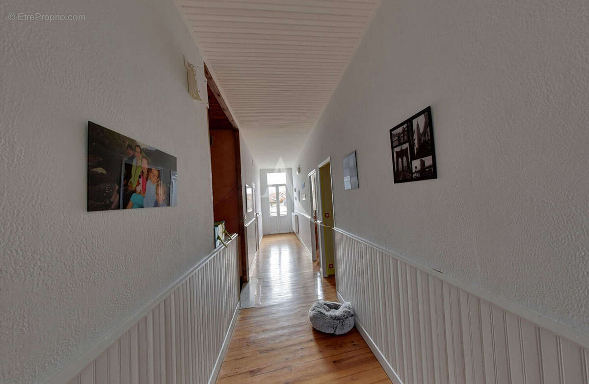 Maison à MAS-GRENIER