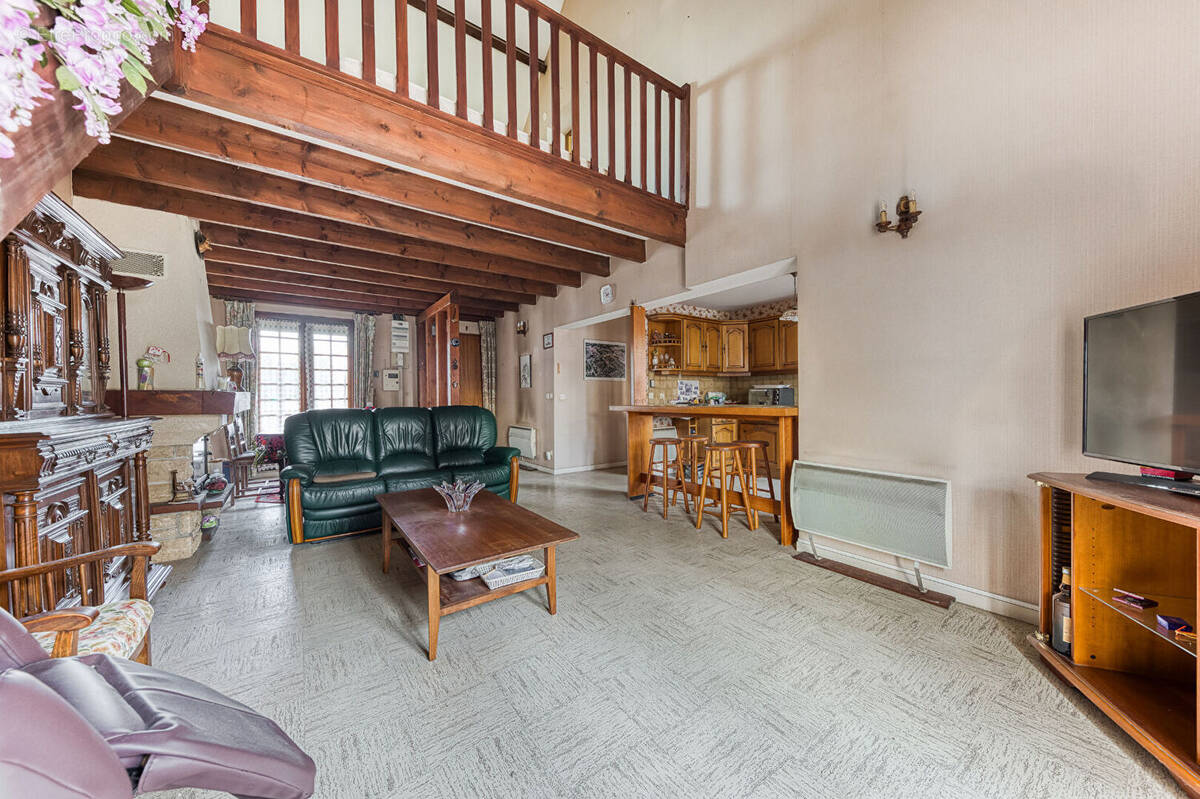 Maison à PONTAULT-COMBAULT