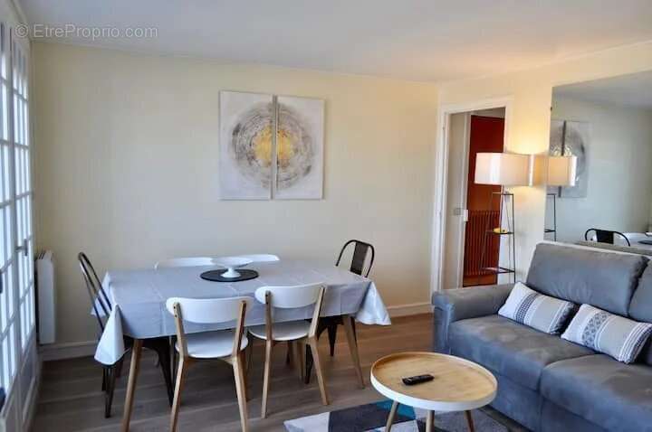 Appartement à TROUVILLE-SUR-MER