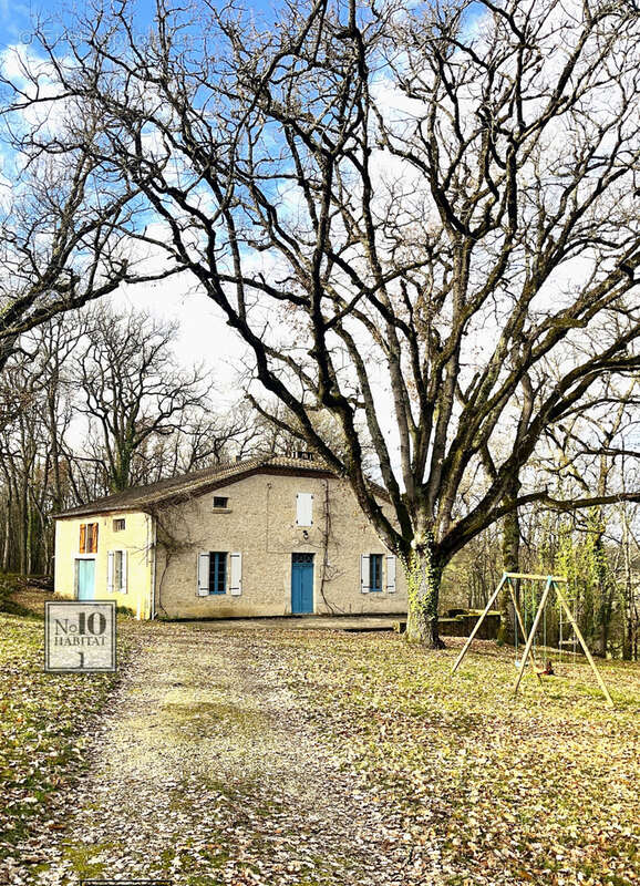 Maison à MAUVEZIN