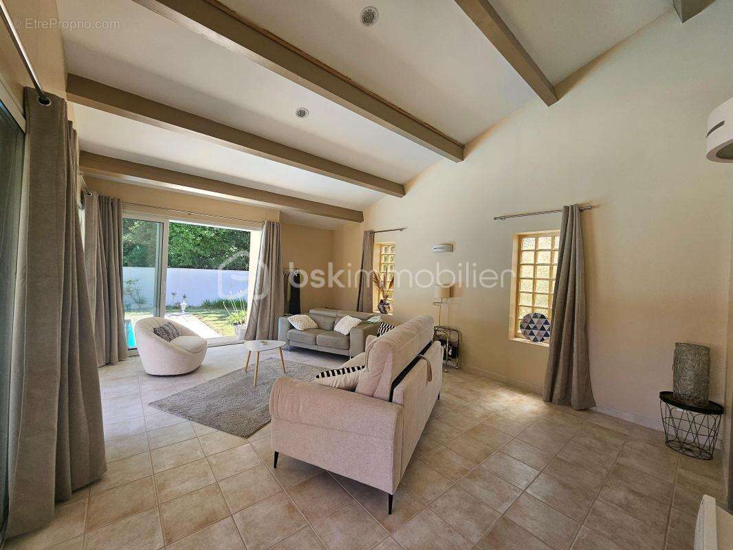 Maison à LE PASSAGE