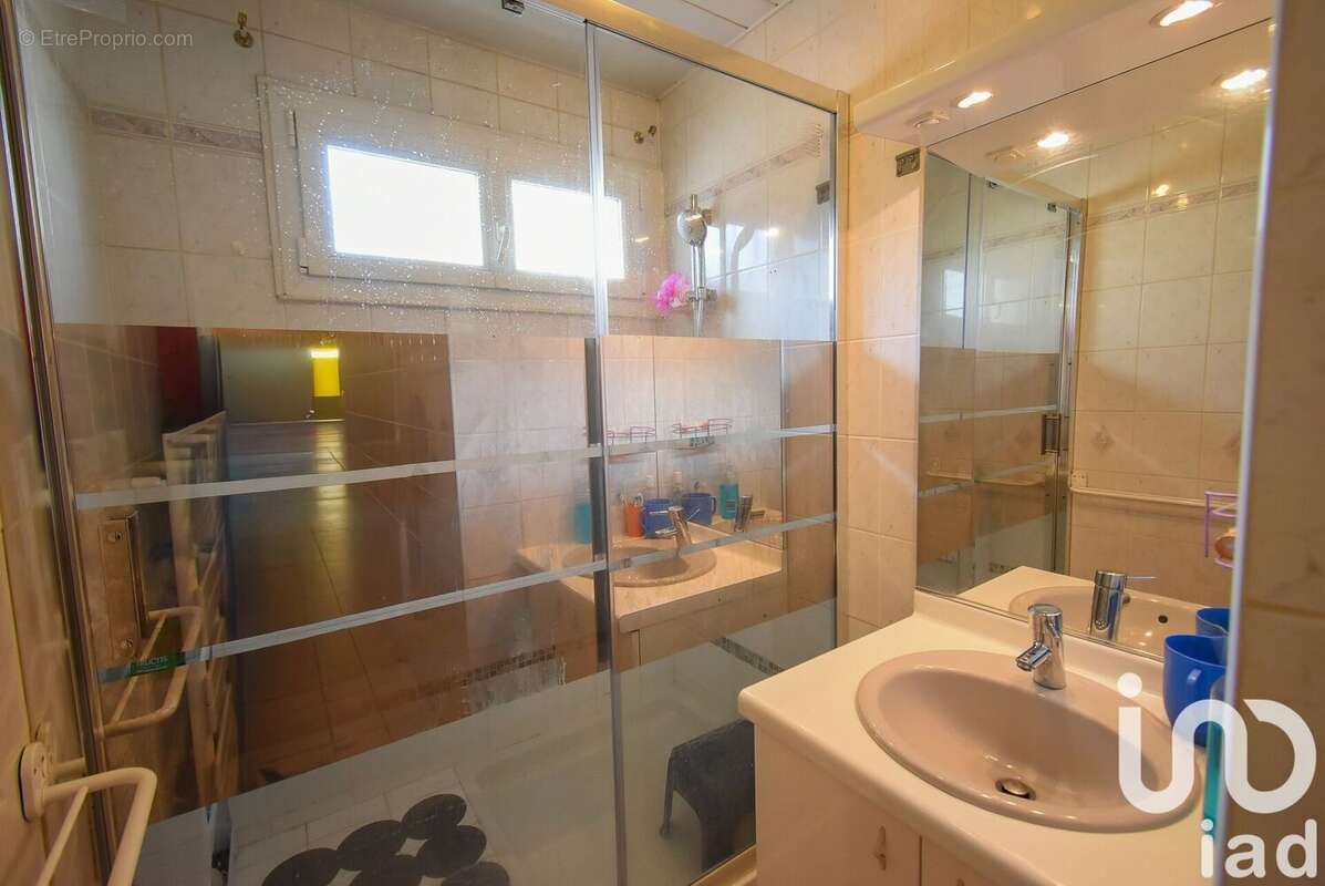 Photo 6 - Maison à COUBRON