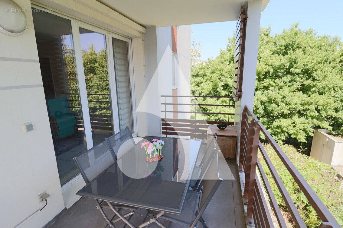 Appartement à VAULX-EN-VELIN