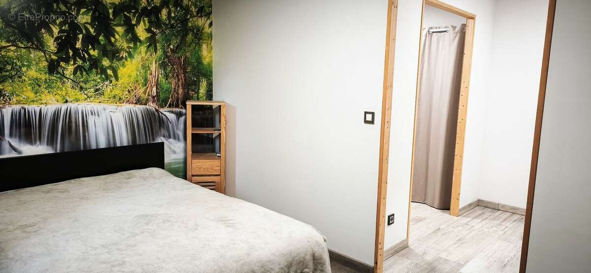 Belle maison en pierre rénovée - 163 m² habitables avec piscine et dépendances - photo 12