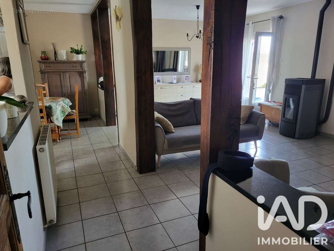 Maison 113 m² à Lechelle  - photo 4