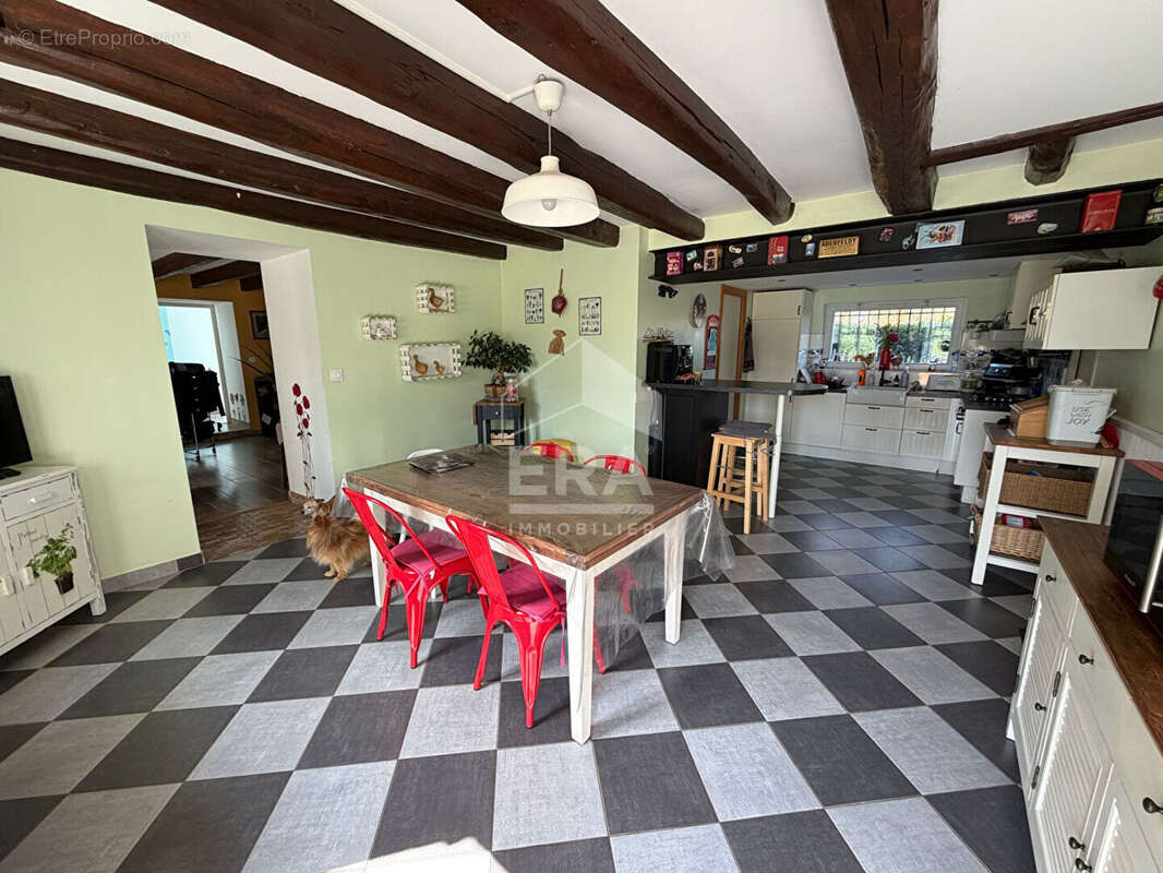 Maison à CHARAVINES