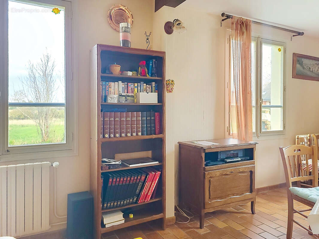 Maison à MONTCHATON