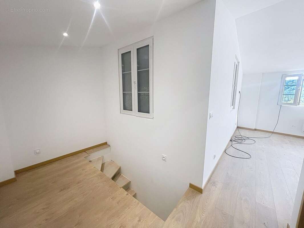 Photo 3 - Appartement à BAGNOLS-EN-FORET