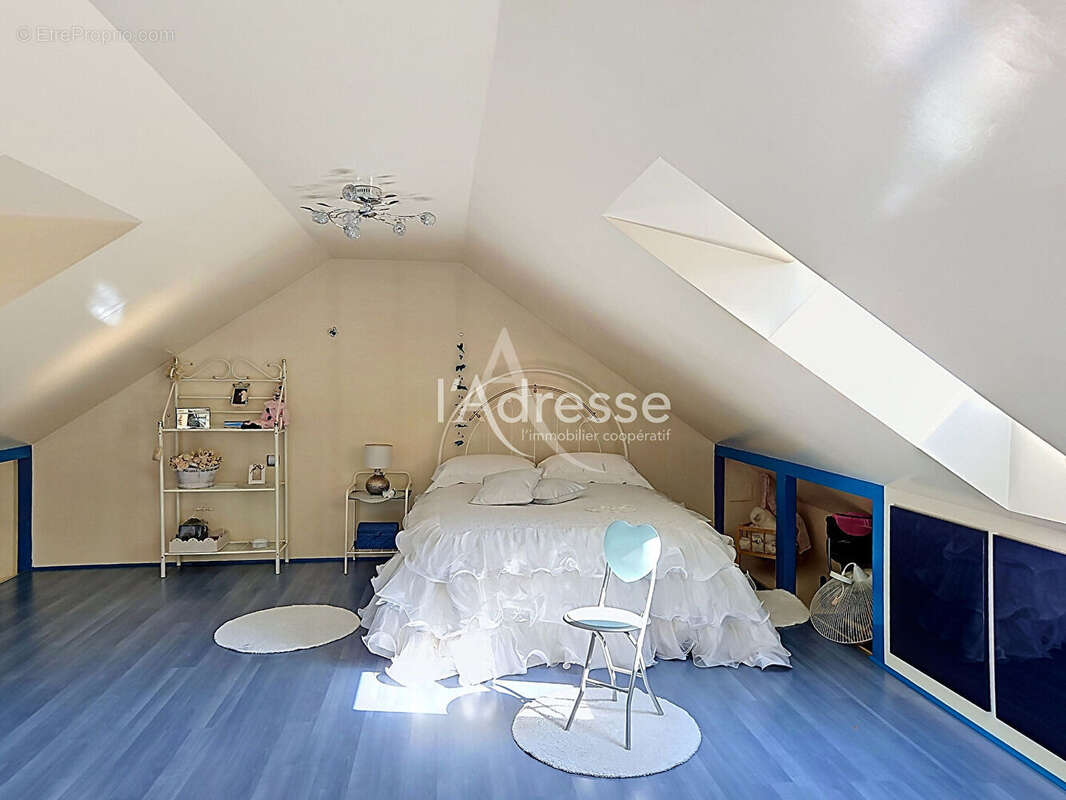 Maison familiale avec véranda chauffée à Ozoir-la-Ferrière - photo 9
