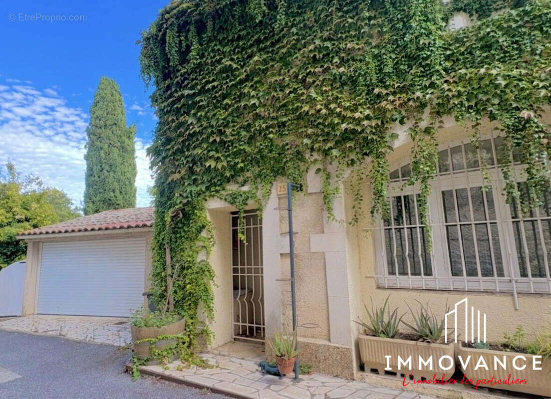 Maison à SAINT-HILAIRE-DE-BEAUVOIR