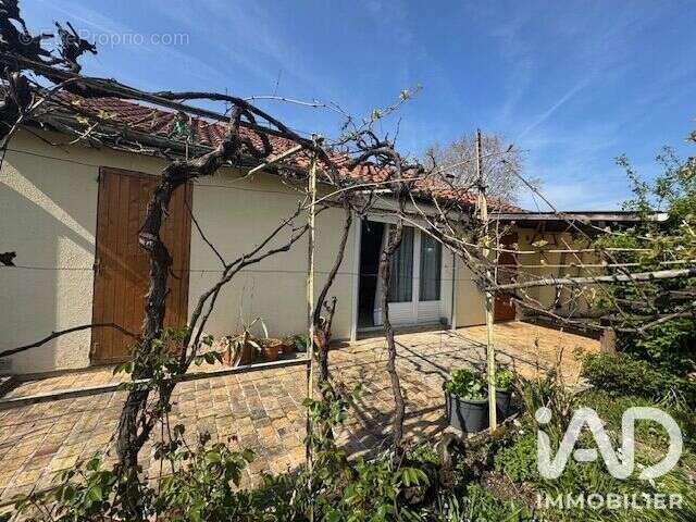 Maison 92 m² à Floirac  - photo 7