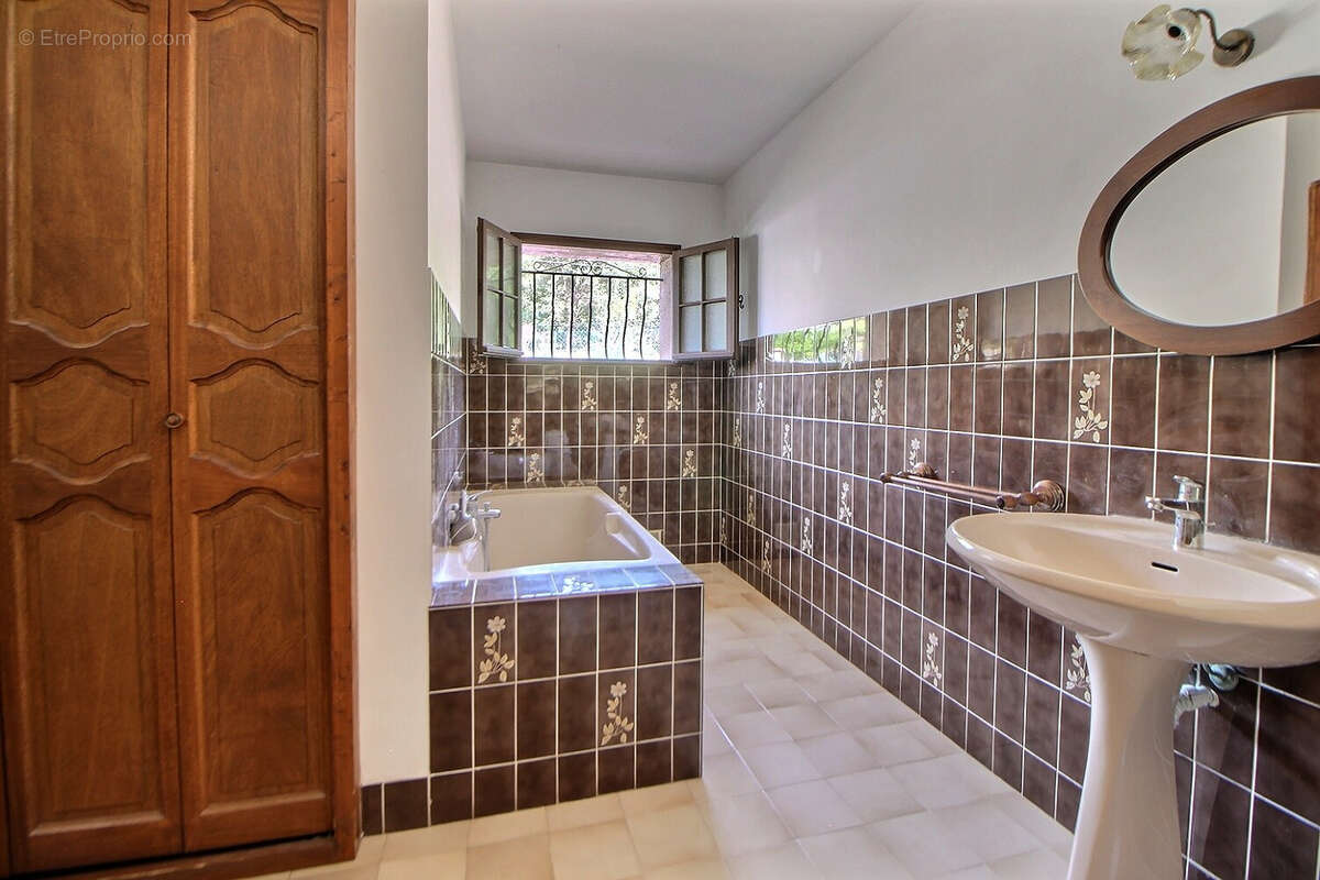 Maison à TRANS-EN-PROVENCE