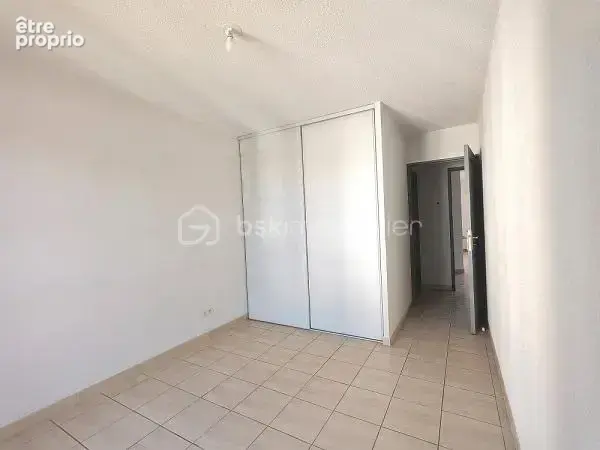 ***Appartement 3 pièces 82 m² à Tarascon Centre-ville / Château.*** - photo 8