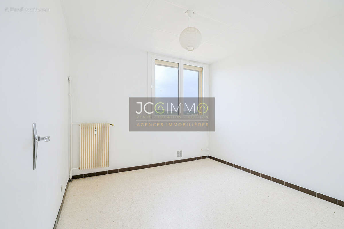 Appartement T4 de 68,93m2 loi carrez avec cave ! - photo 16