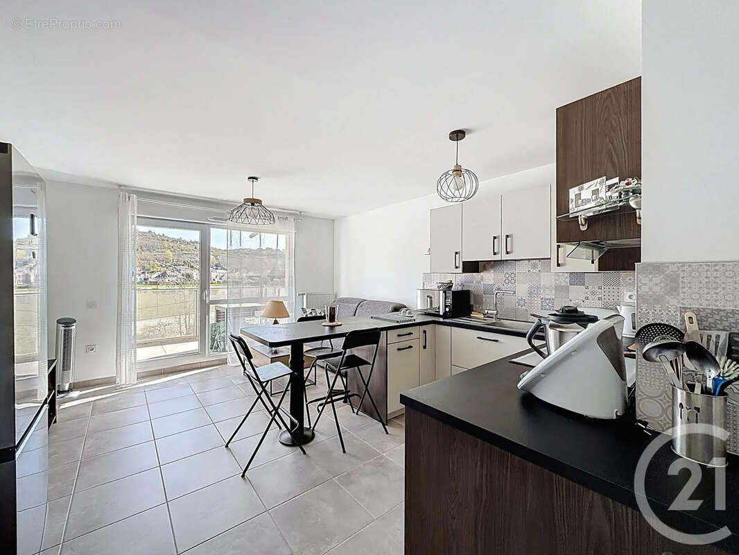 Appartement à PLOMBIERES-LES-DIJON