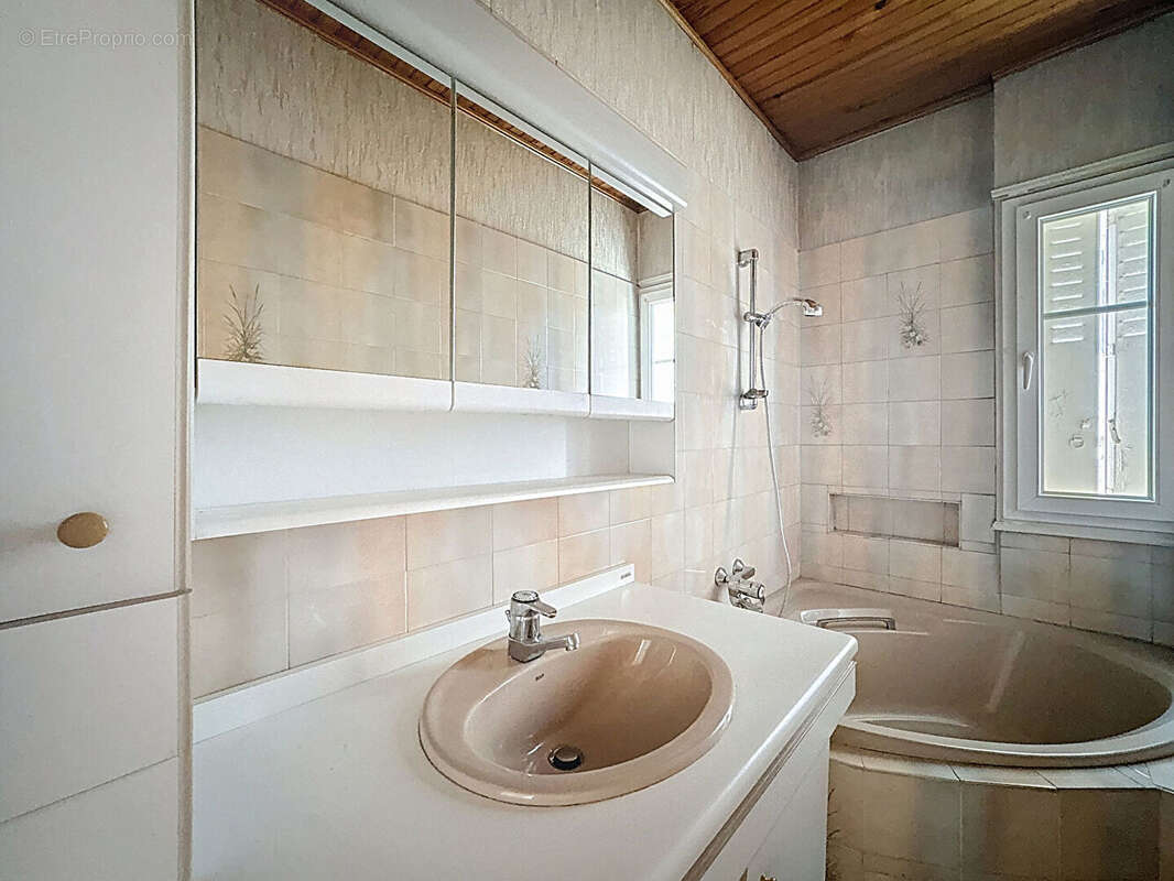 Maison à BONNEUIL-SUR-MARNE