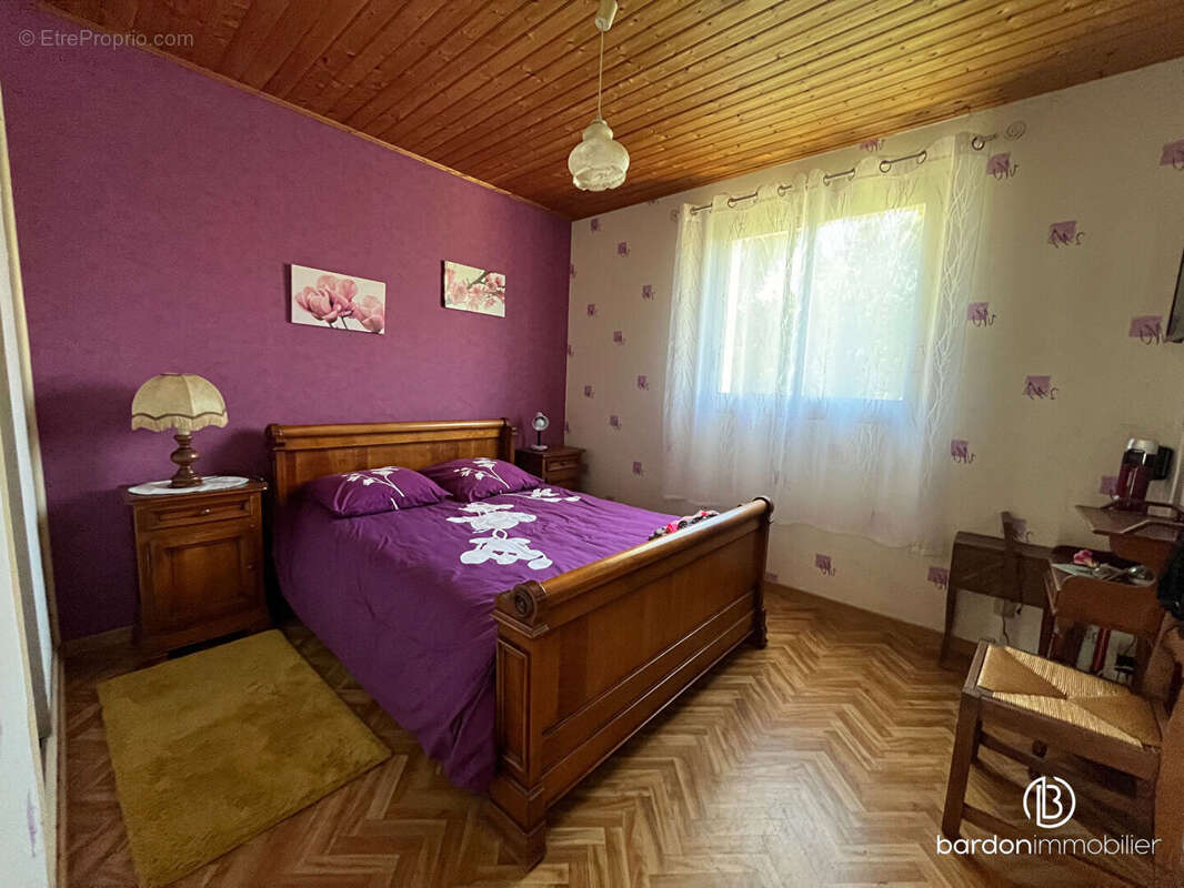 Maison à LE PERRIER