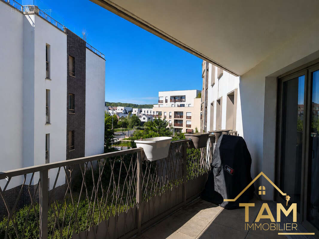 Appartement 65 m² à Saint-Cyr-L'ecole  - photo 9