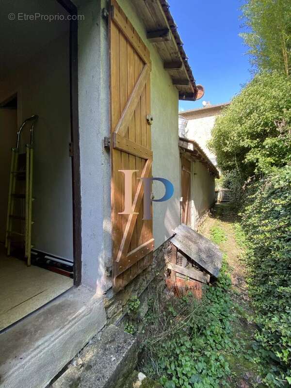 Maison à CHATEAUNEUF