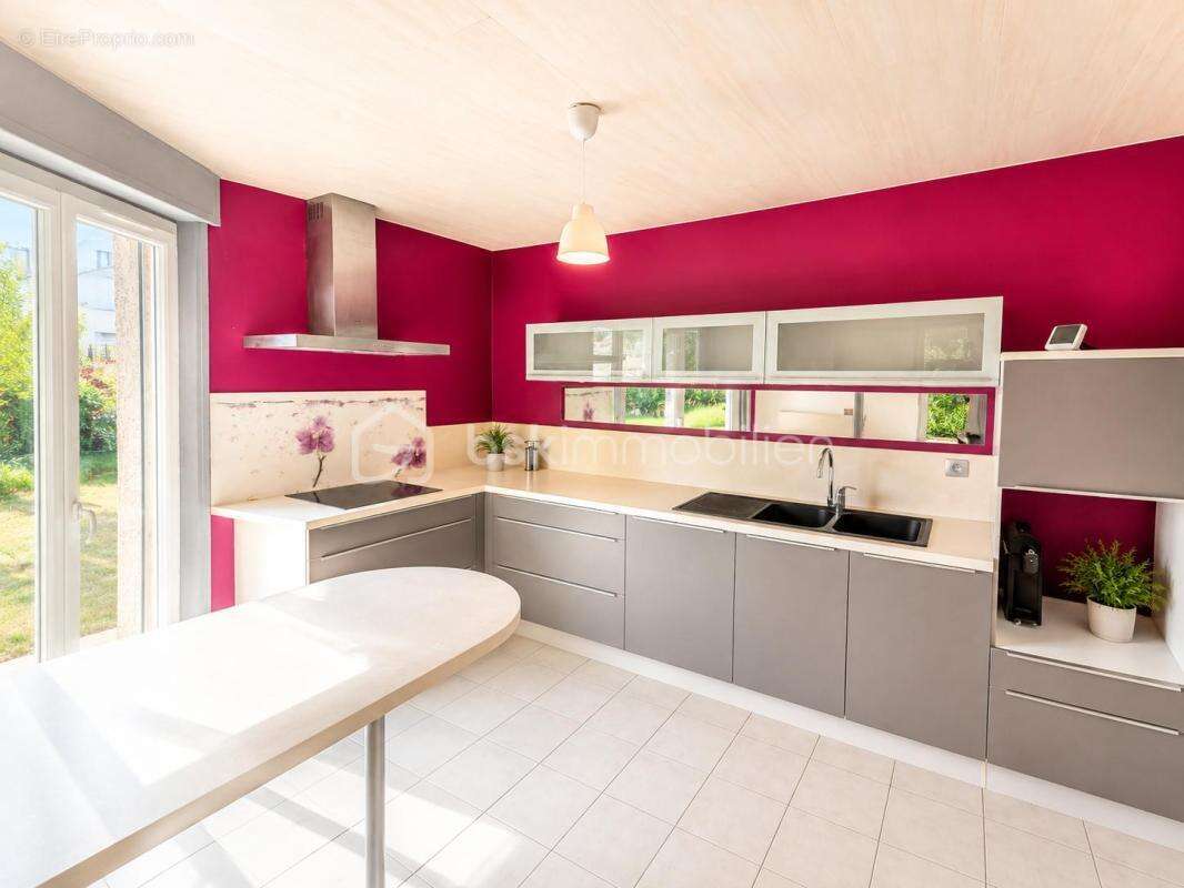 Maison traditionnelle 175m2 à saint just saint rambert - photo 9