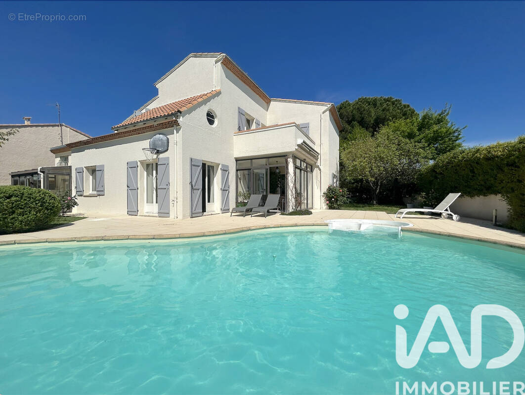 Photo 1 - Maison à LAVERUNE