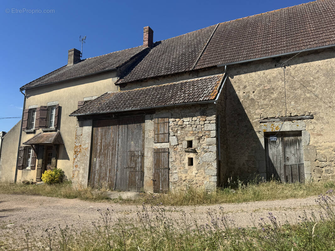 Maison à LORMES
